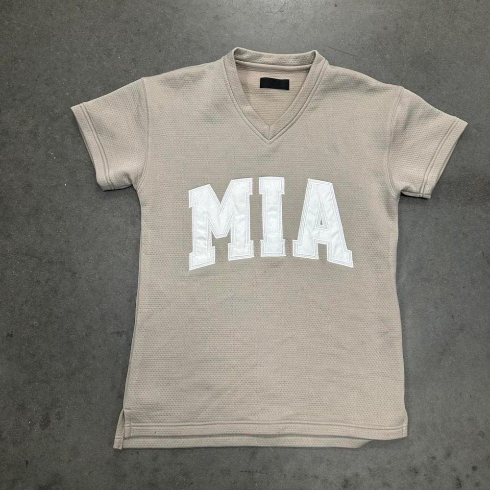 Kith MIA beige & white V-neck jersey Size Lg